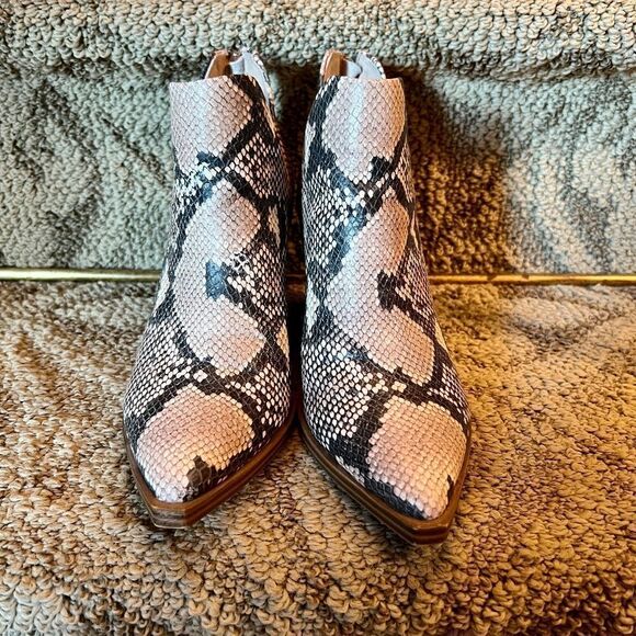 $148 EEUC Steve Madden Camryn Snake Print Ankle Boots Bootie Heels Shoes Sz 7.5 - Picture 5 of 8